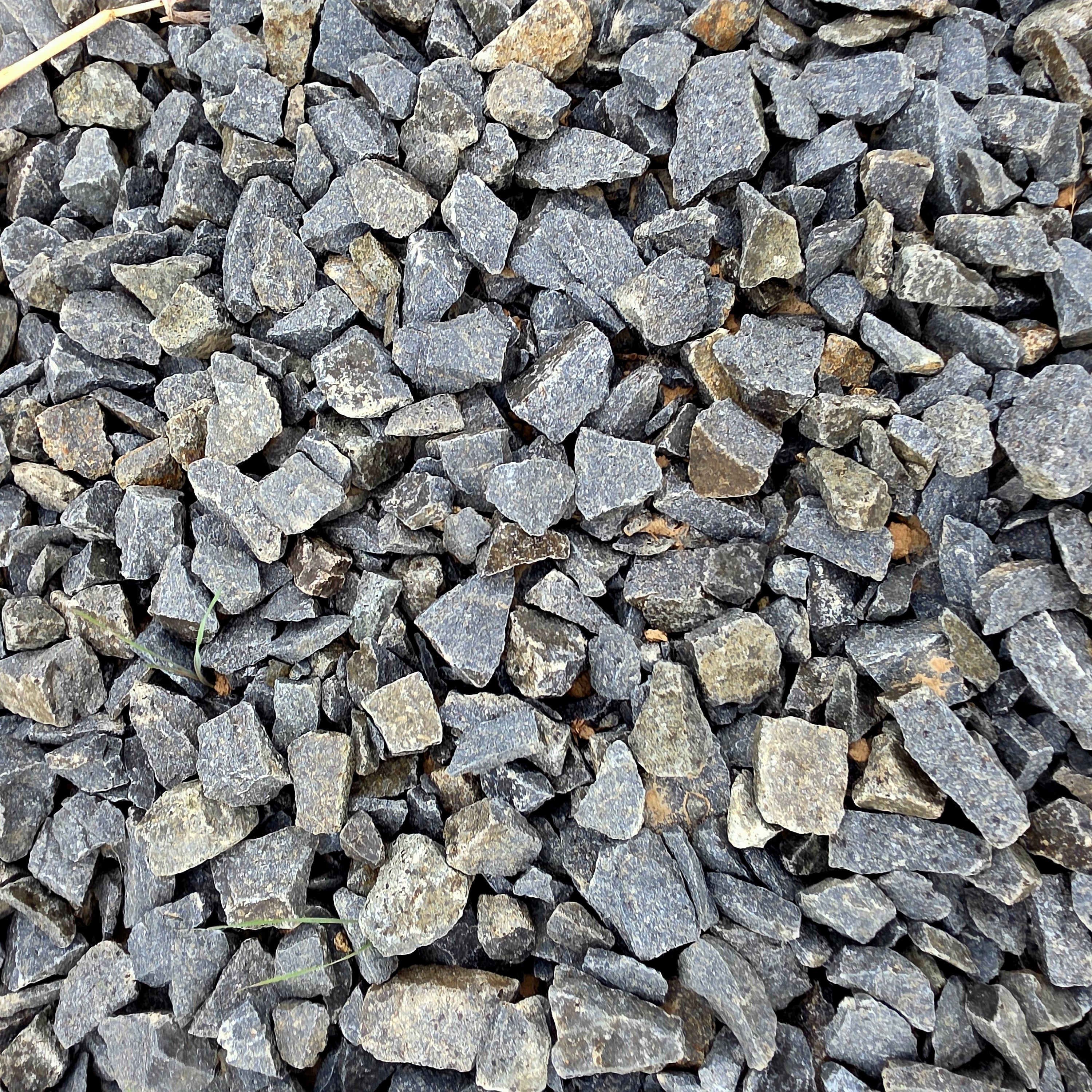 1 ½” Black Granite - Per 1-Ton