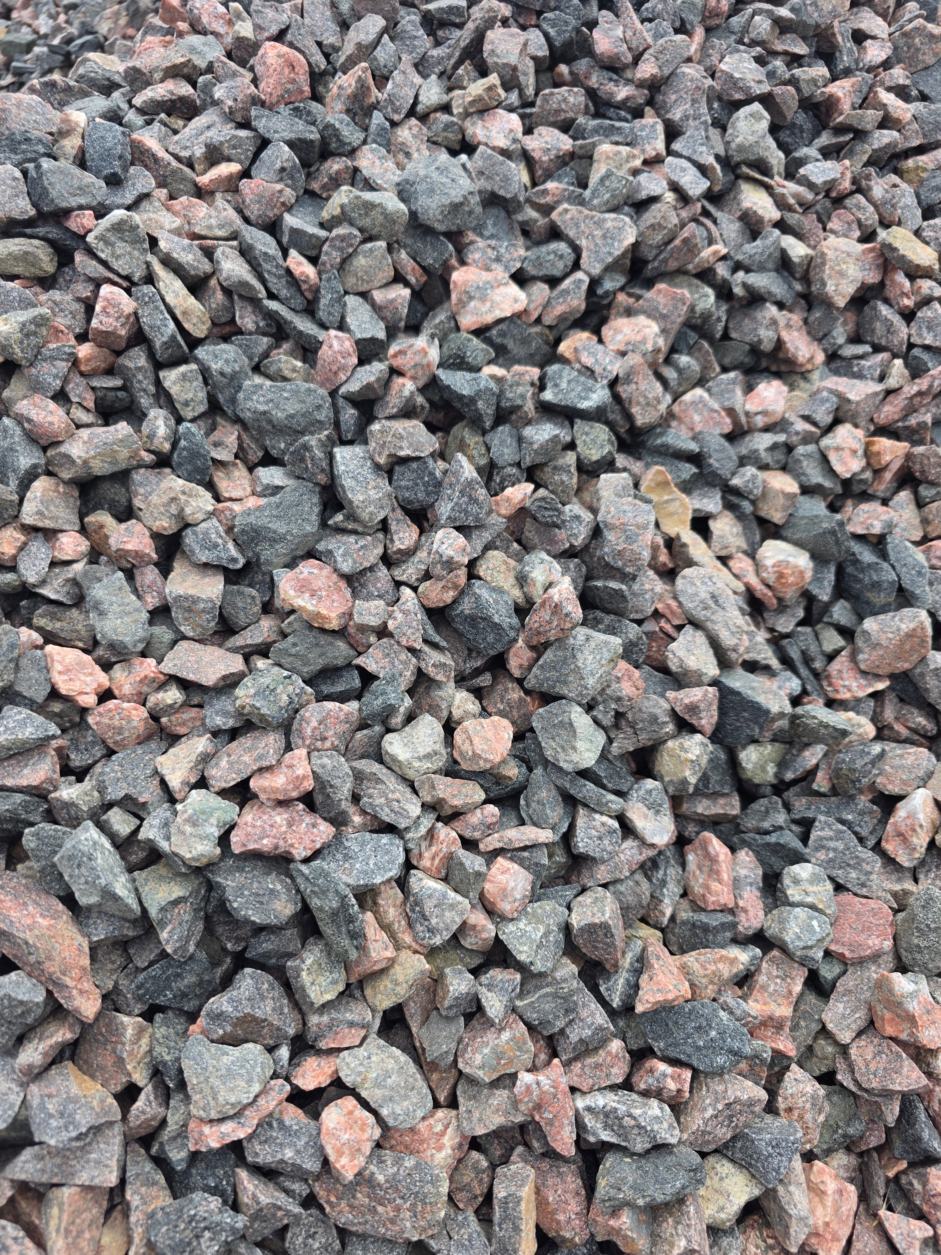 3/4 Mountain Granite - Per 1 Ton